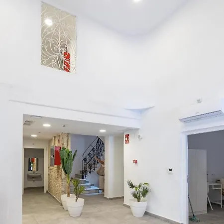 Apartamento Residencia Universitaria Trinitarios