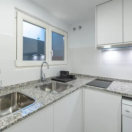 Residencia Universitaria Trinitarios Apartamento *