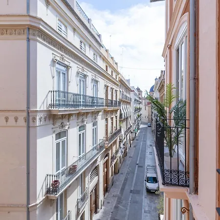 Residencia Universitaria Trinitarios Апартаменты *