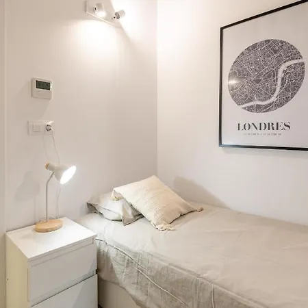 Residencia Universitaria Trinitarios Apartmán